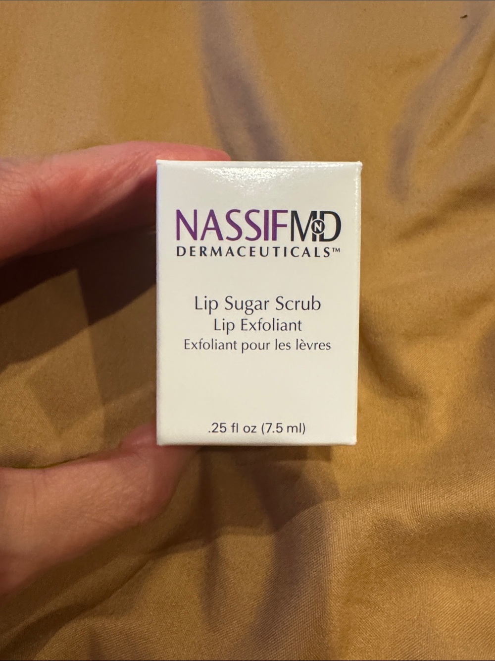 Lip Sugar Scrub in White – Gentle Lip Exfoliant